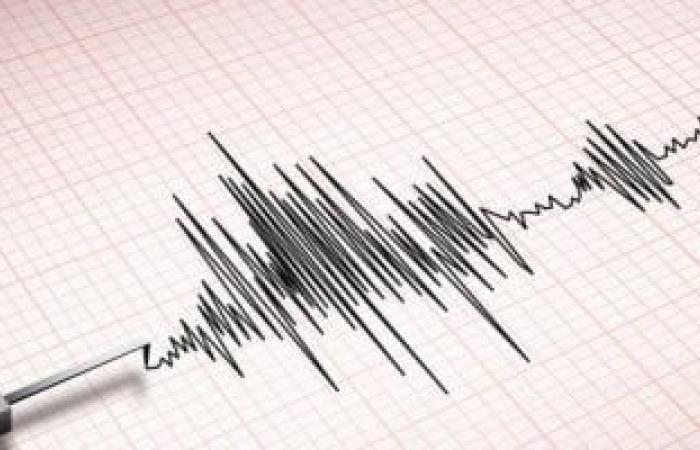يبيب هيئة المسح الجيولوجي الأمريكية: زلزال بقوة 7.3 درجة قبالة ألاسكا وتحذير من تسونامي ئ\ئ